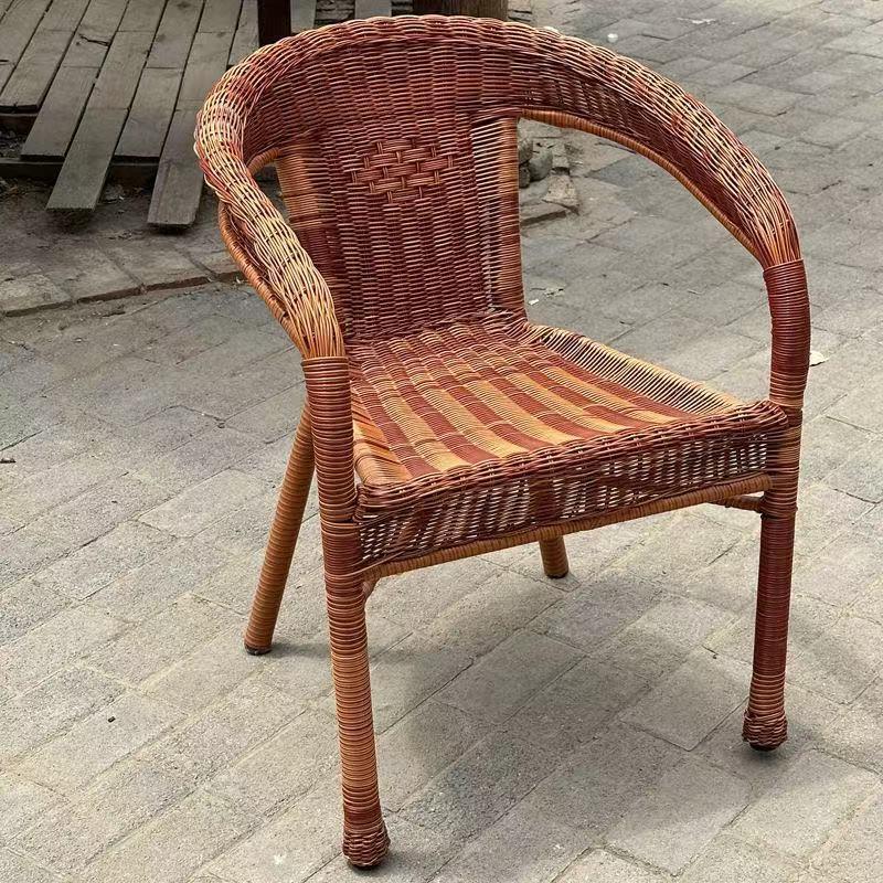 Ręcznie pleciony fotel rattanowy dla seniorów: Wytrzymałe krzesło wewnętrzne/zewnętrzne z oparciem na balkon i do wypoczynku