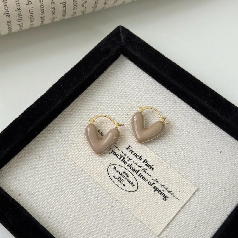 Retro Red Oil Painting Heart Earrings - Elegant, Simple, Versatile, and Stylish.