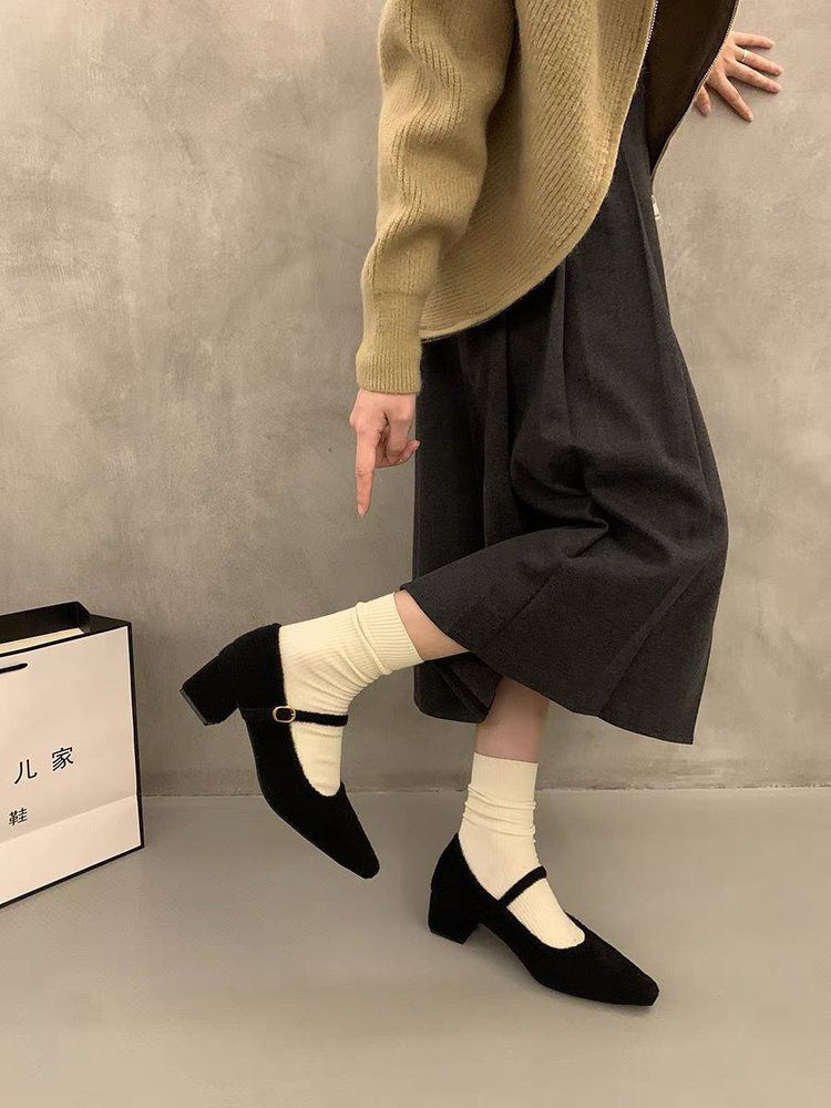 

Ремень с пряжкой из одного слова, осень-зима 2025, новый ремень из одного слова, внутренний бархат, теплый, толстый каблук, средний каблук, хлопковые туфли, пушистые туфли с леопардовым принтом 35 чёрный