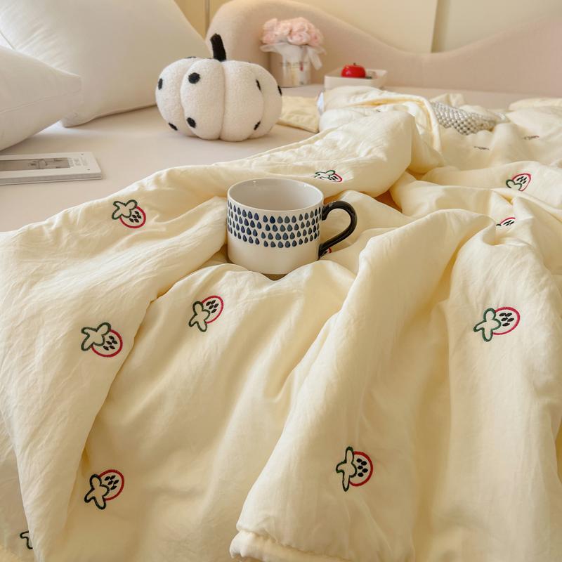 New Embroidered Washed Cotton Summer Quilt Air-Conditioned Skin Friendly Breathable Machine Washable Bedding