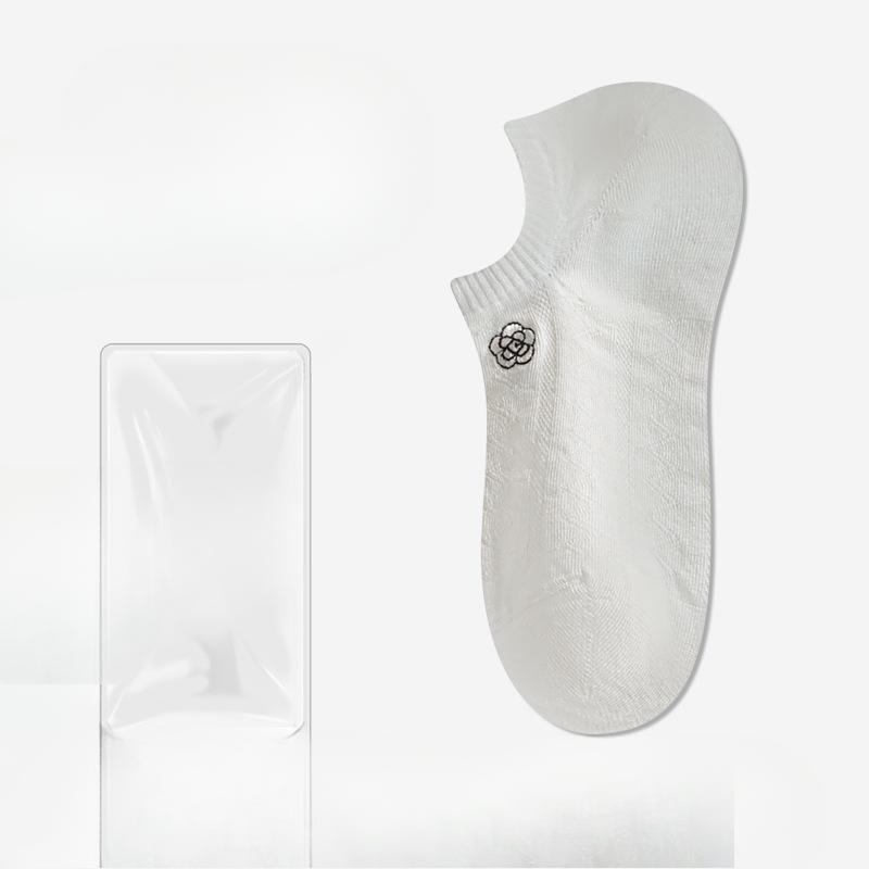 Female Spring and Summer New Style Pure Cotton Breathable Deodorant Sweat Absorption Boneless Invisible Heel Socks