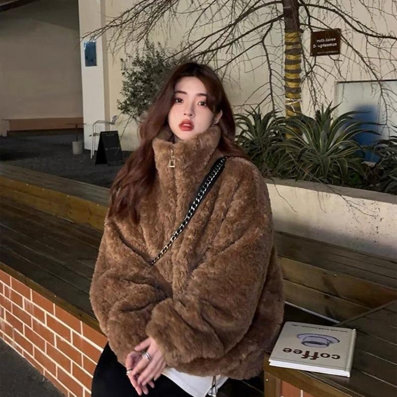 Retro simple solid color temperament stand collar thickened lamb wool imitation fur coat women's new winter models