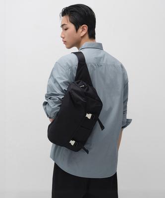 Nylon Sling Crossbody Bag [Black]