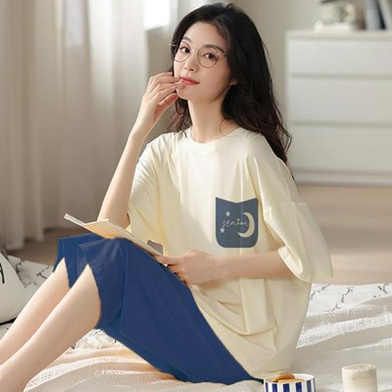 Women's Summer Pajama Set: Short-Sleeved Top and Seven-Point Pants, Cute and Loose, Perfect for Teenage Girls, Suitable for Home or Outdoor Wear.