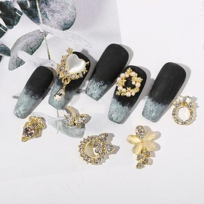 10 Pezzi Decorazione Manicure Tridimensionale Lucente Effetto Visivo Stupefacente Fai da Te Lega Farfalla Cuore Goccia d'Acqua Ghirlanda Ciondolo per Unghie Fornitura per Salone di Bellezza