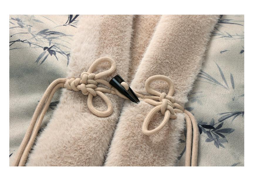 Mom's Winter Mink Fleece Mid-Length Coat: Warm, Thick Fur Coat for Middle-Aged & Elderly Women - National Style, Perfect for New Year.