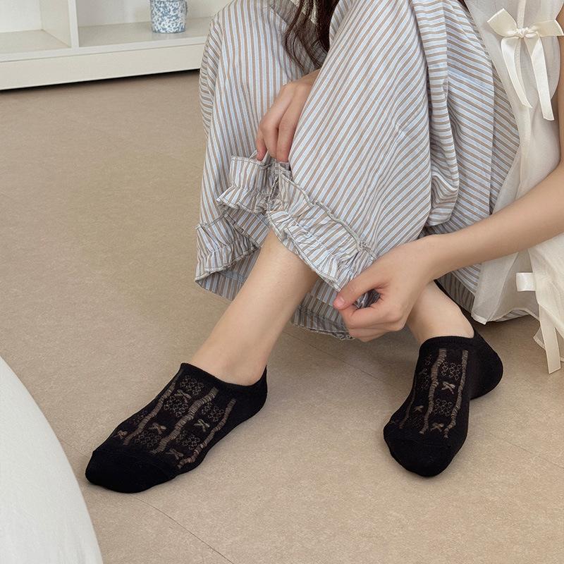 Summer Thin Socks, Women's Perforated Bow Bow Breathable Boat Socks, Silicone Anti-slip Color-blocked Light-cut Invisible Socks