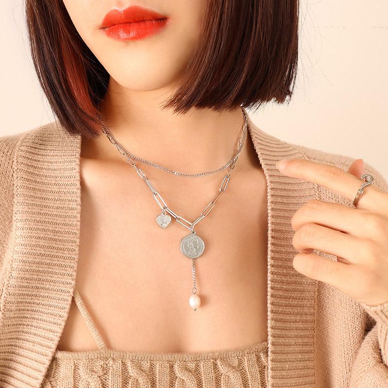 Retro Double-Layer Portrait Pendant Necklace, 18K Gold-Plated Titanium Steel, European & American Design, Clavicle Chain