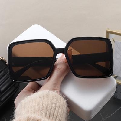 Brillen en accessoires – Zonnebrillen