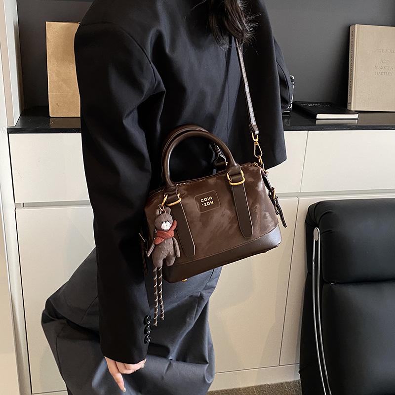 Premium Pendlerhandtasche Damen 2025 neue trendige Mode vielseitige Kissenhandtasche Wintermode Umhängetasche