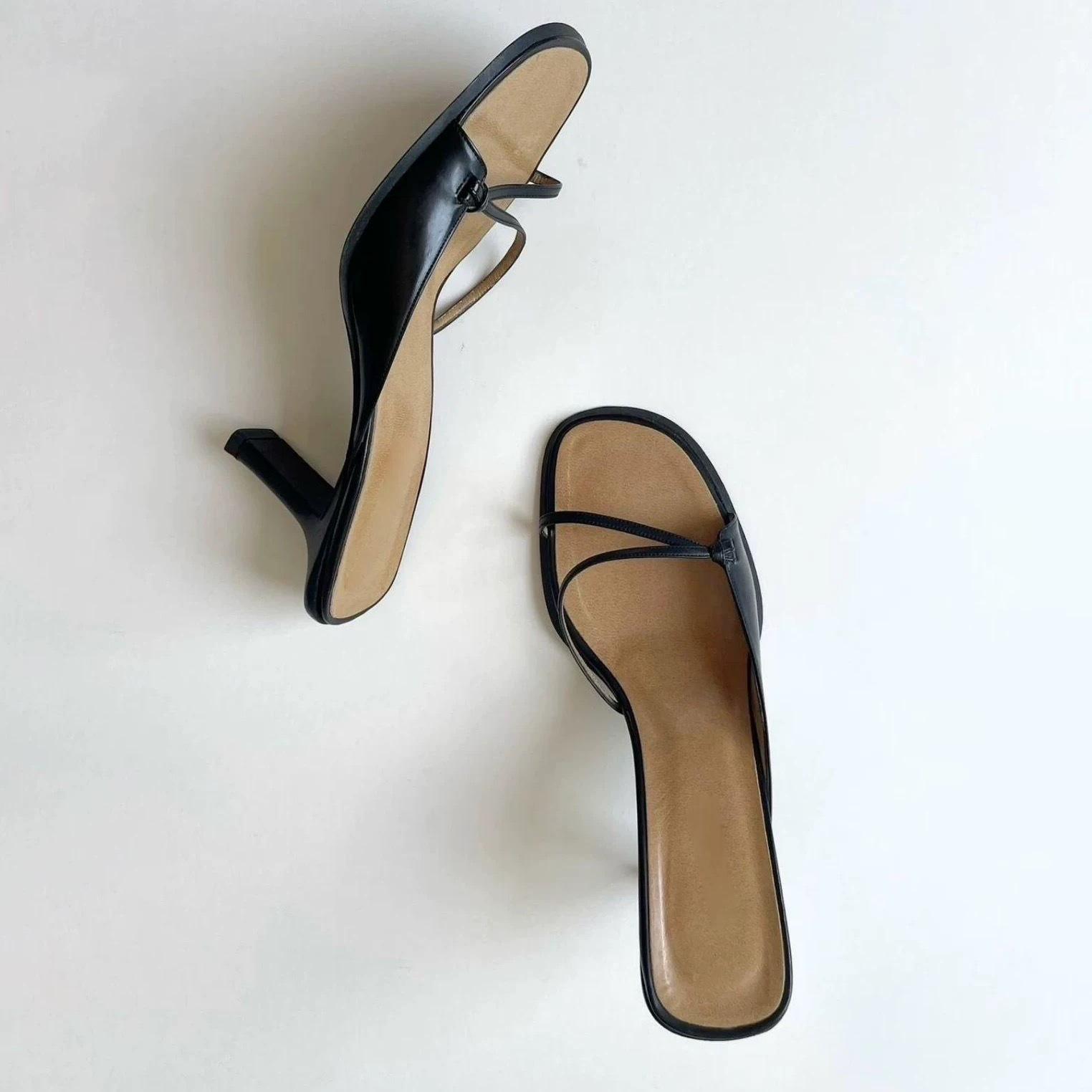 

Sheepskin version~ Minimalist niche temperament thin strap high heel open toe cool slippers women s wear 2025 summer sandals 40 чёрный