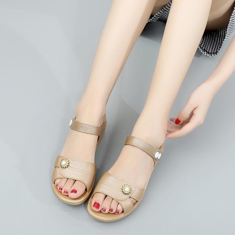 Sandals Women's Summer New Flat Bottomed Casual Versatile Anti Slip and Wear-resistant