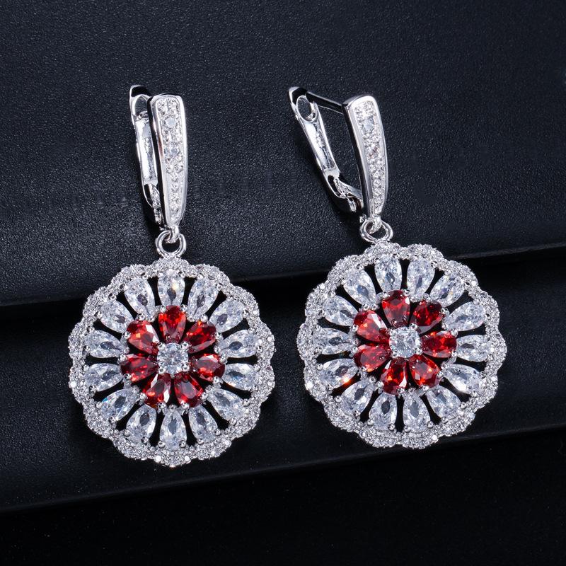 E0236 Creative Women'S Earrings, Small Fresh Zircon Flower Earrings Popular Jewelry