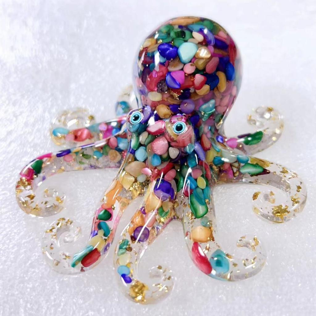 Natural Crystal Gravel Octopus Statue Dropper Resin Reiki Stone Garden Statue Ornaments Office Tabletop Bar Decorative Fun Gift