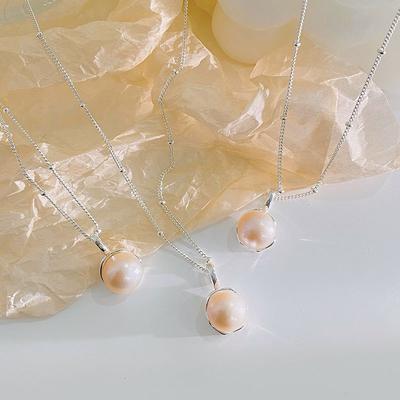 Collier de Perles Conçu par une Niche Féminine, Luxe Léger et Haut de Gamme, Chaîne Claviculaire Douce et Tempéramentale, Style Quotidien