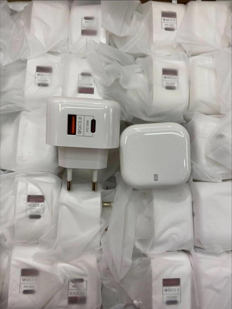 20W Dual USB Fast Charger, UK Standard, Compatible with Apple iPhone 15