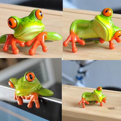 Resin Creative 3D Craft Frog Decoration Office Desk Computer Decoration Gift Home Room Display Garden Lawn Ornament