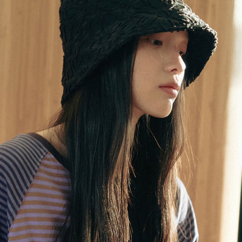 

KOOKEESEE Панама-ведро с цветами (черный) black