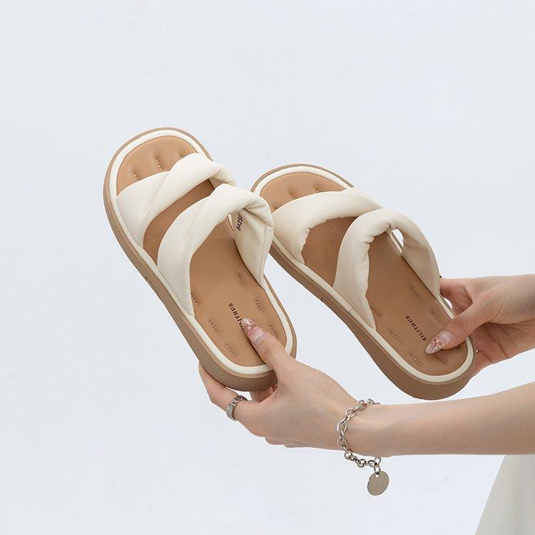 Thick bottom stepping on shit sofa soft slippers new summer wear flat bottom one-word drag comfortable cool slippers women