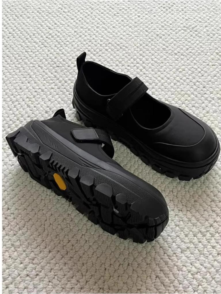Fashion Korean version thick sole single shoe with college style height increasing versatile casual Mary Jane shoes for women