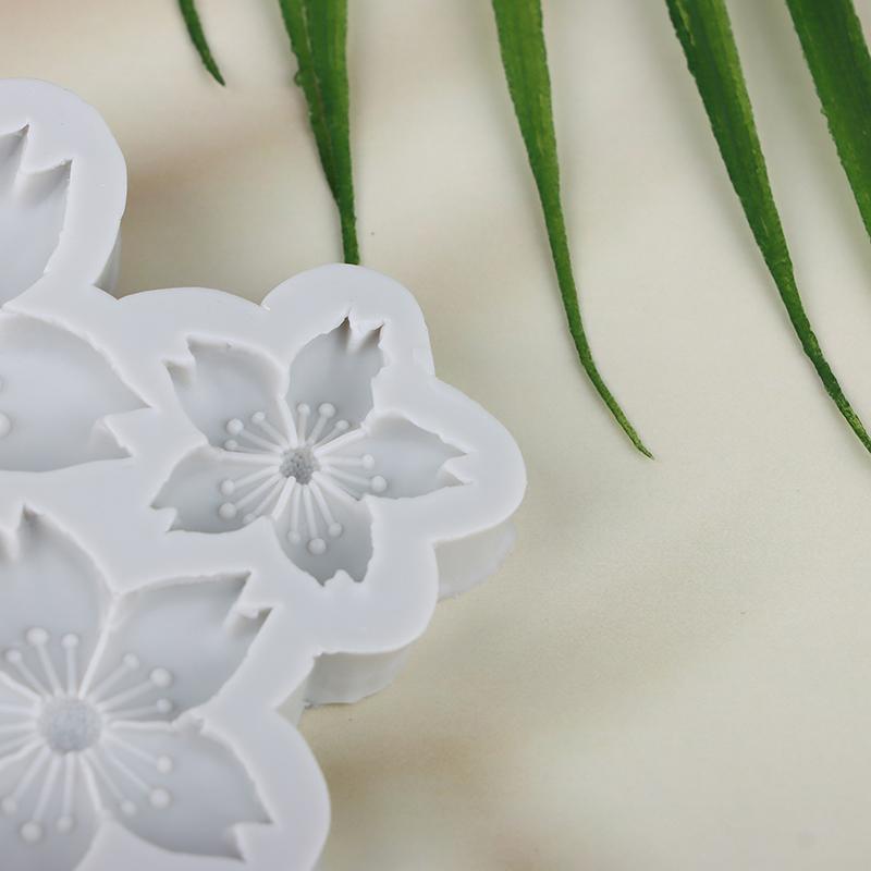 1Pc 3 Cavity Sakura Flower Shape Silicone Mold Sun Flower Fondant Chocolate Birthday Cake Decoration Baking Home Mold