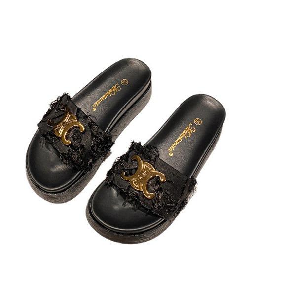 Xiaoxiangfeng Slippers Women's Outer Wear 2025 New Summer Fashion Versatile Muffin Thick Bottom Heightening Women's Sandals