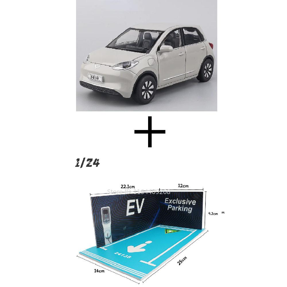 1:24 WULING BINGUO Car Model Toy Diecast Metal Sound Light Intelligent Voice New Energy Vehicles Models Desktop Decorations Gift