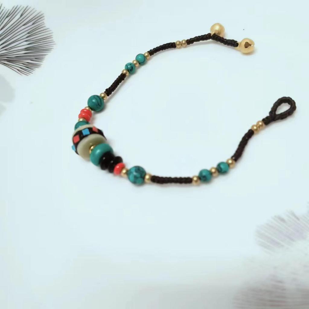 Handmade Chinese Retro Beaded Bracelet: Versatile Ethnic Style for Couples & Friends