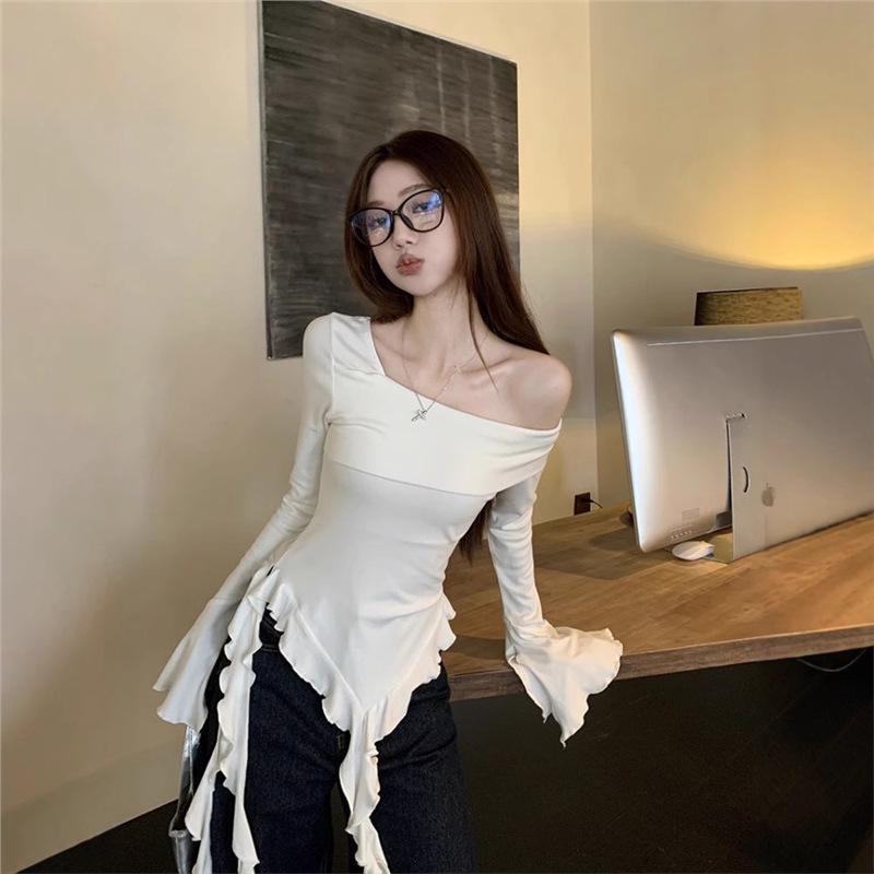

PPHOME One-Shoulder Bell Sleeve Ruffle Top - Women s Autumn Off-Shoulder Slimming Long Sleeve T-Shirt Medium білий