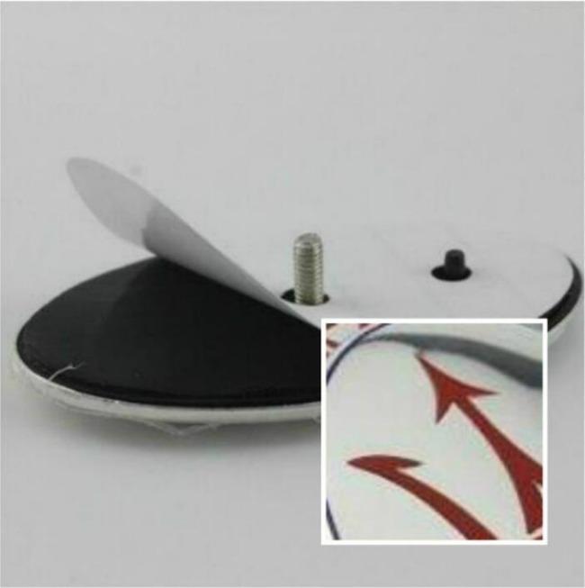 

Эмблема с логотипом GRANTURISMO GHIBLI 4200 COUPE LEVANTE QUATTROPORTE спереди