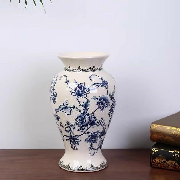 American retro blue and white ceramic vase, home living room foyer decoration, floral arrangement, light luxury, Chinese high-en