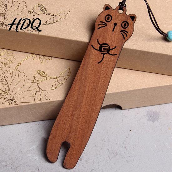 Durable Wood Bookmark Wooden Cartoon Cat Bookmarks for Book Lovers Natural Marker