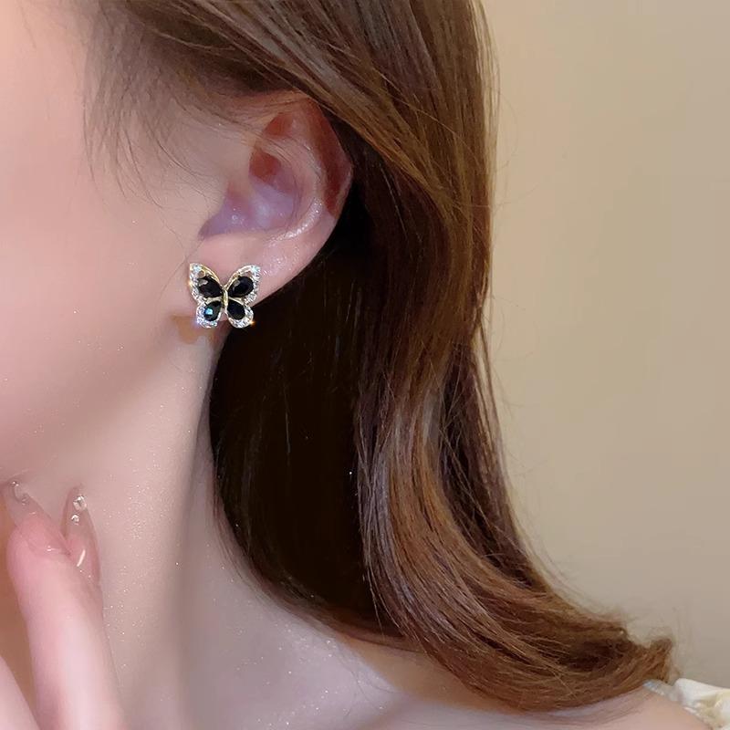 Luxury Fashion Two Ways To Wear Long Butterfly Tassel Stud Earrings For Women
