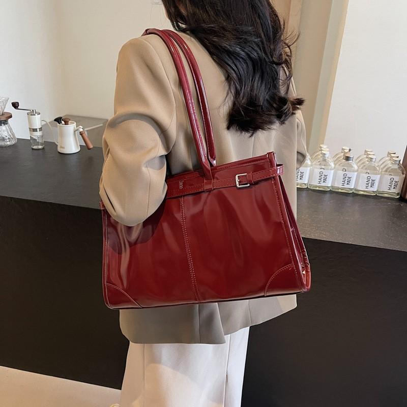 Retro leather shoulder bag for women new fashion winter large capacity armpit bag high-quality trend bags