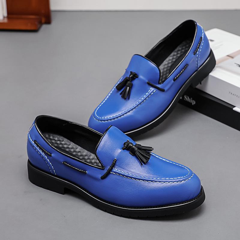 Fashion Men's Loafers, Fashionable Large-sized New Leather Shoes, Trendy Hairstylists Wearing Lazy Casual Shoes On One Foot A19