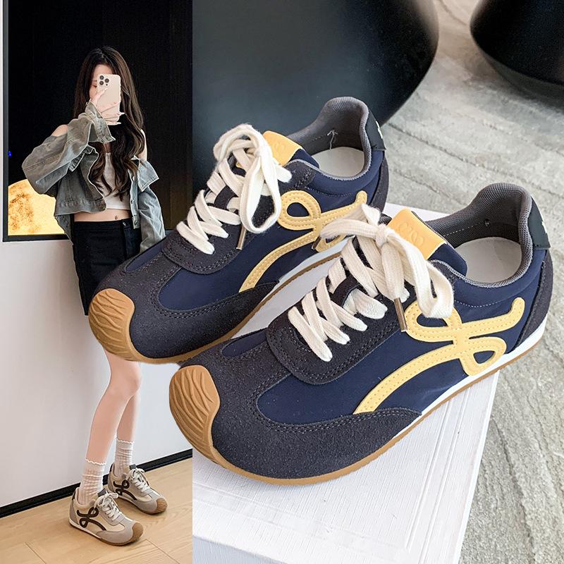 Lightweight and versatile German training shoes 2025 autumn new flat-bottomed sports and leisure shoes retro dopamine fashion Forrest Gump shoes