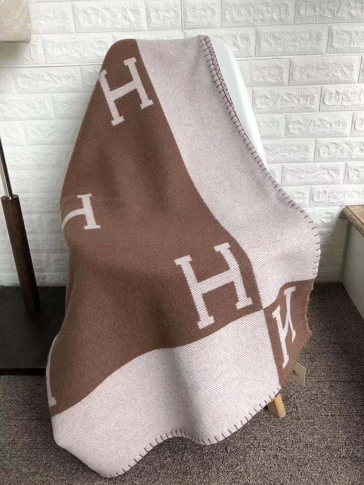 

Двухцветное утолщенное трикотажное фланелевое одеяло для дивана с кондиционером 130x170 cm