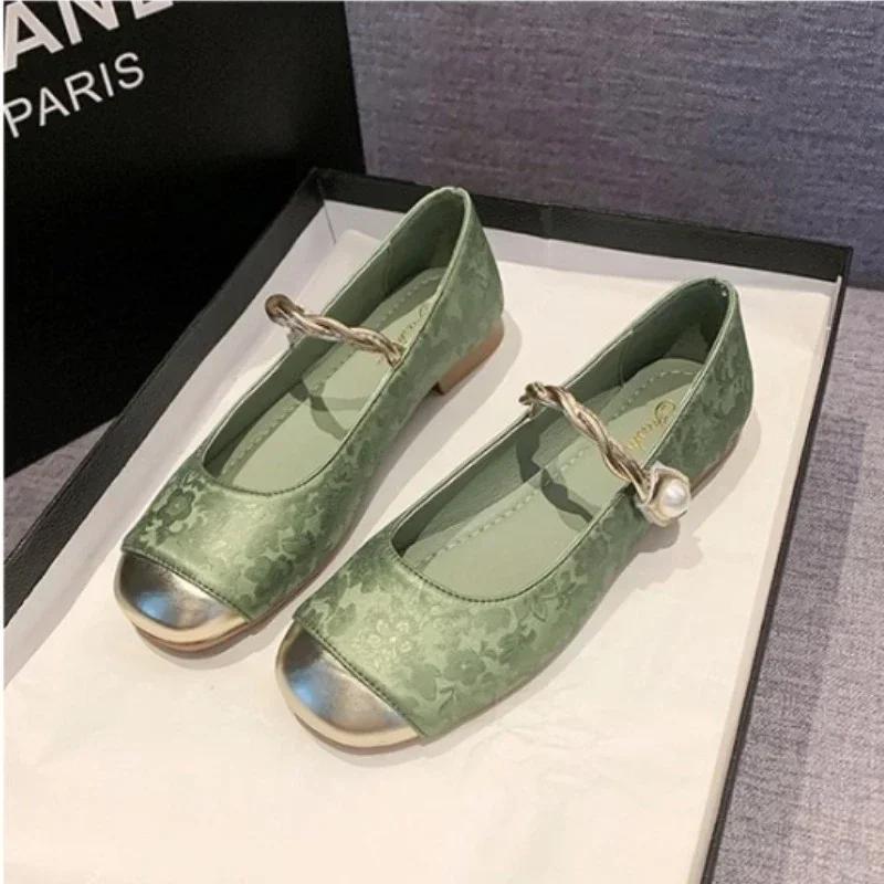 2024 New Arrival Sheepskin Version Retro French Beauty Bao Toe Sandals Women'S Summer Wear Pumps