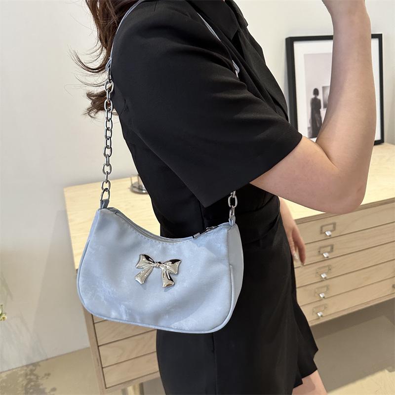 Korean Version Trendy One-shoulder Armpit Bag 2025 New Texture Foreign Style Bow Design Fashionable and Simple One-shoulder Messenger Bag