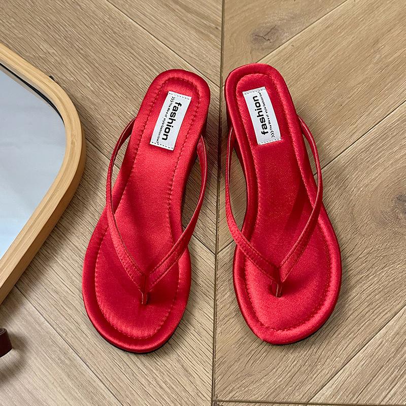 2025 silver toe sandals women's flip-flops high heels thick heels pinch feet fashion slippers square head sandals summer