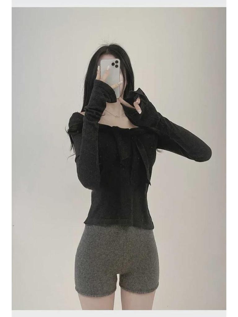 South Korea's Dongdaemun New Sexy Lace-Up Knit Sweater – Flirty Collarbone-Revealing Design