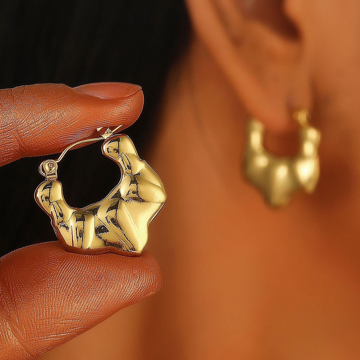 

New rectangular spiral design earrings niche high-end texture retro stainless steel earrings women s wholesale