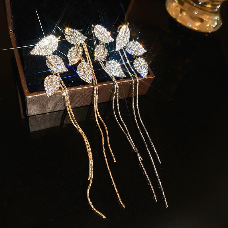 New Fashion Sliver Color Zircon Leaf Tassel Earrings for Women Delicate Elegant Long Personality Earrings Wedding Zircon Gifts