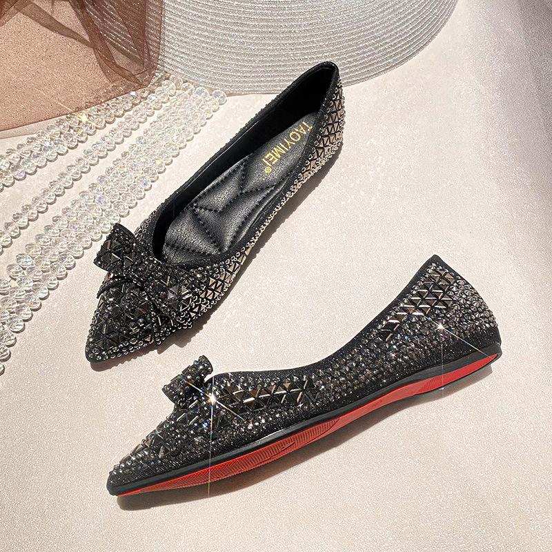 French pointed single shoes women's 2025 new shallow mouth rhinestone flat bottom soft sole four seasons butterfly flower ladyshoes temperament boat