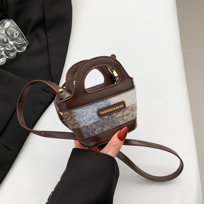 Fashionable Mini Woolen Handbag For Women 2023 Winter New Single Shoulder Crossbody Bag Plaid Bucket Bag синий