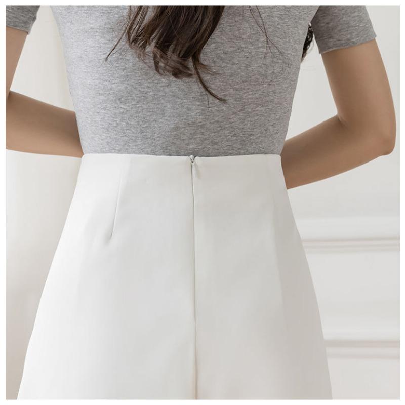 Lockere weiße Anzugshorts mit hoher Taille und Innenfutter für Damen