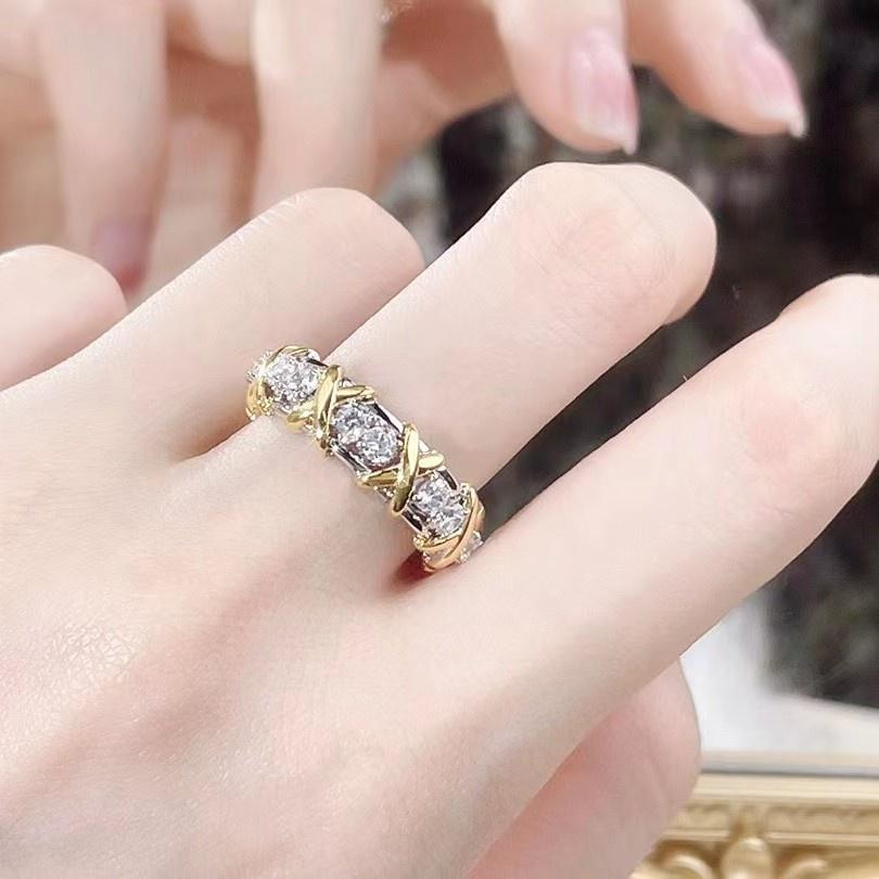 High Qulity Classic Sale Selling New 2023 Hot Brand Luxury Jewelry Rings For Women Wedding Cross X Engagement Party Classic Gift