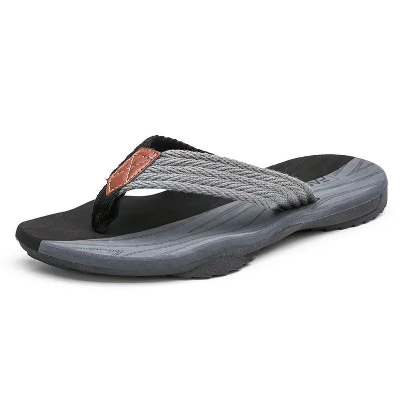 Men's Flip Flops 2026 Summer New Slippers Comfortable Pinch Toe Flat Sandals Lightweight Casual Slippers Non-slip Beach Slippers