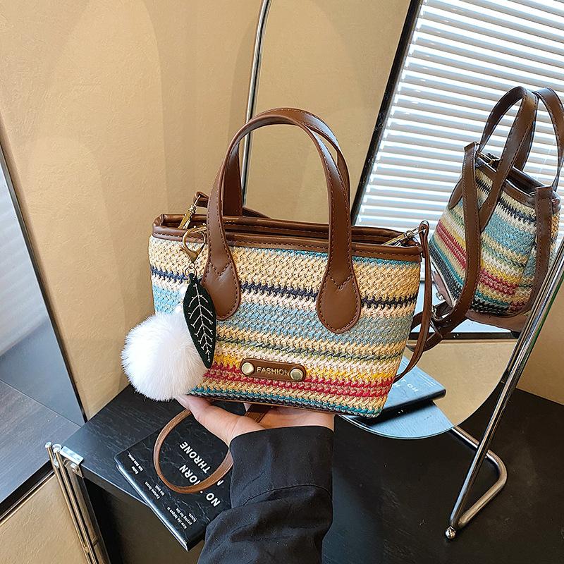 New fashion versatile spring and summer bucket bag women's woven handbag shoulder messenger bag