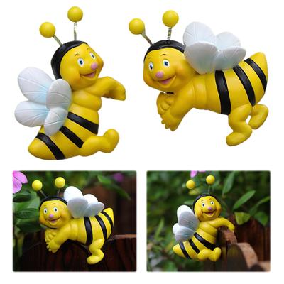 2Pcs Resin Hanging Bee Statues Bee Figure Plant Pot Hanger Funny Pot Huggers for Home Garden Fence Balcony Patio Ornaments